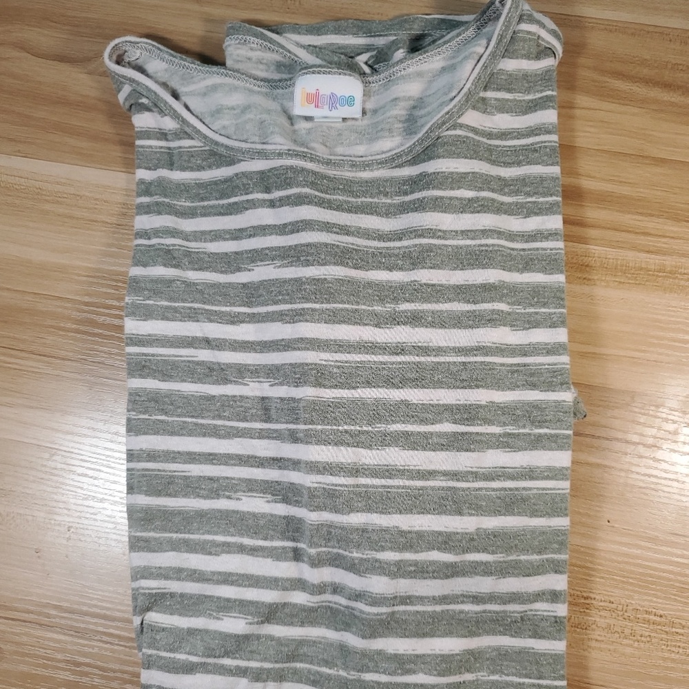 Large striped Lularoe Irma L